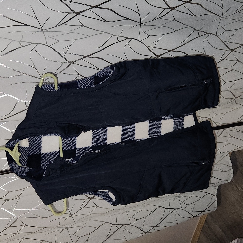 Petite reversible outerware vest